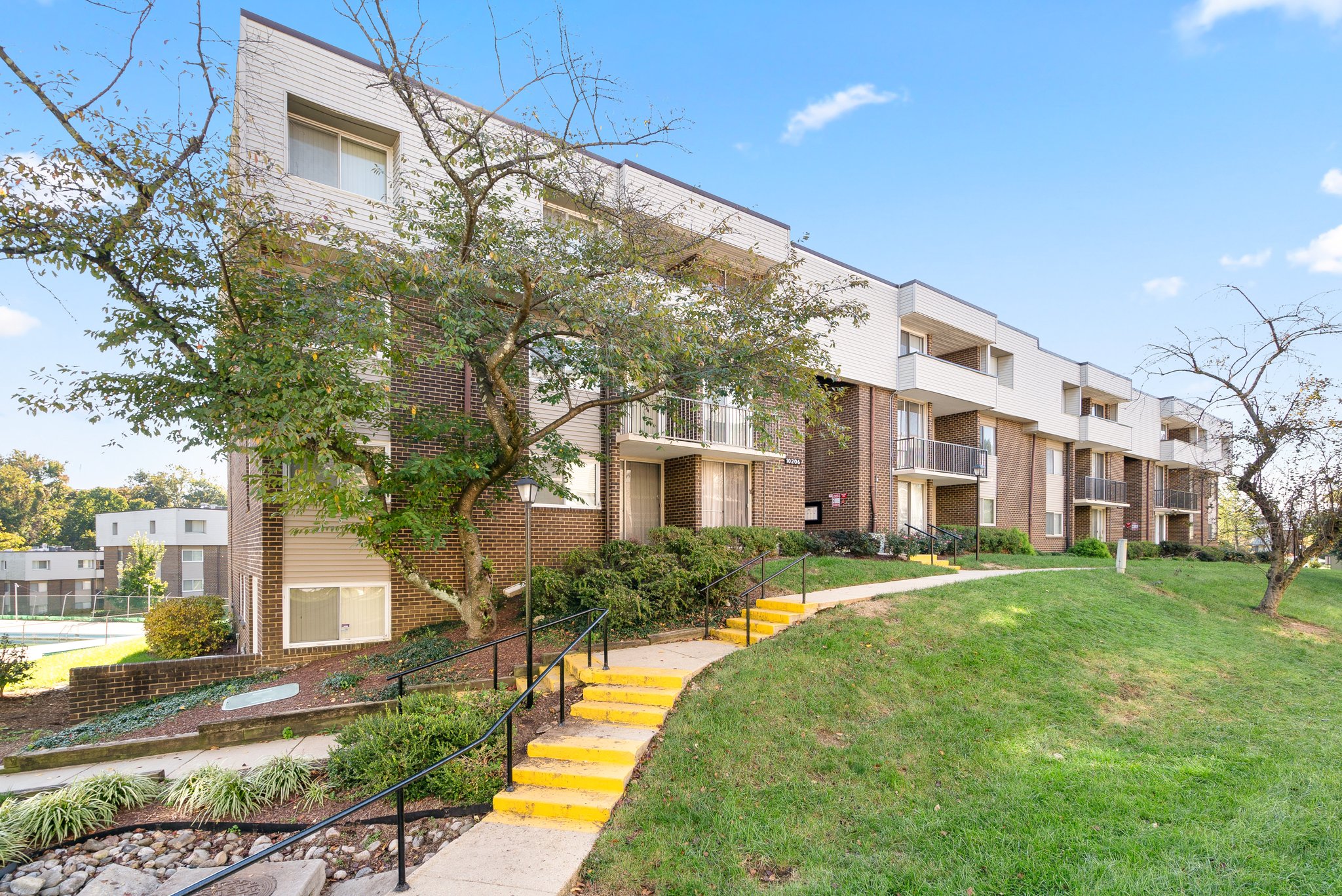 02. Front exterior.jpg