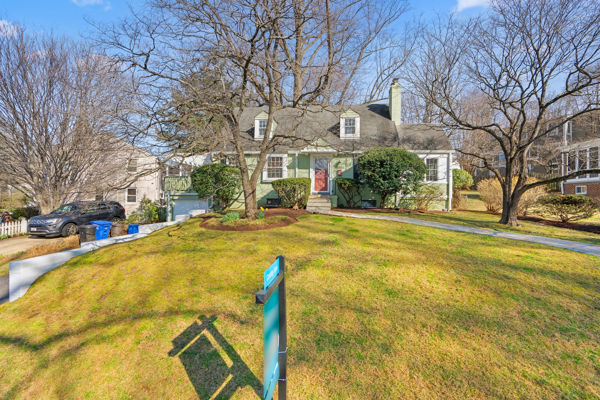 02. 10207 Cherry Tree Ln.jpg