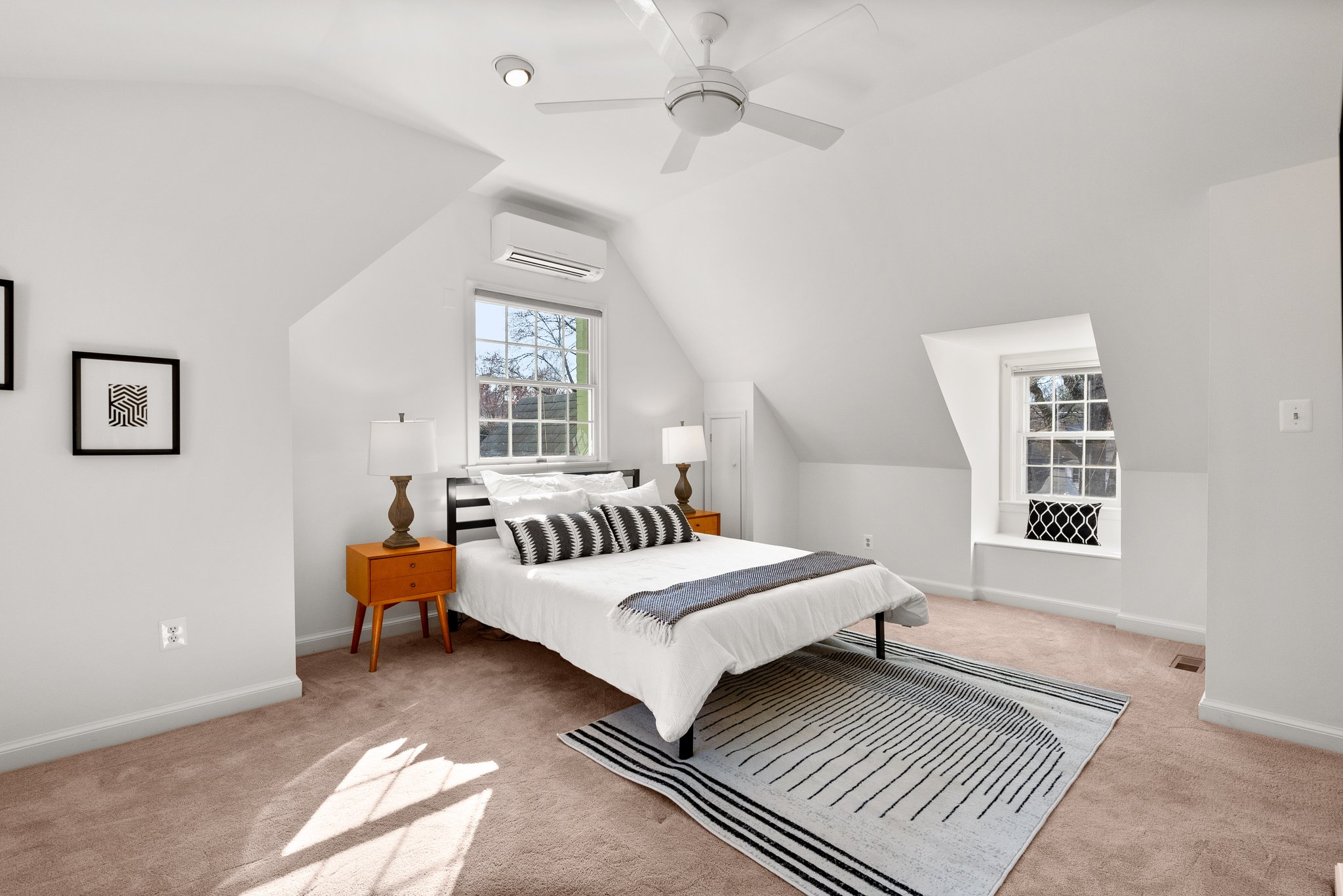 33. 10207 Cherry Tree Ln.jpg