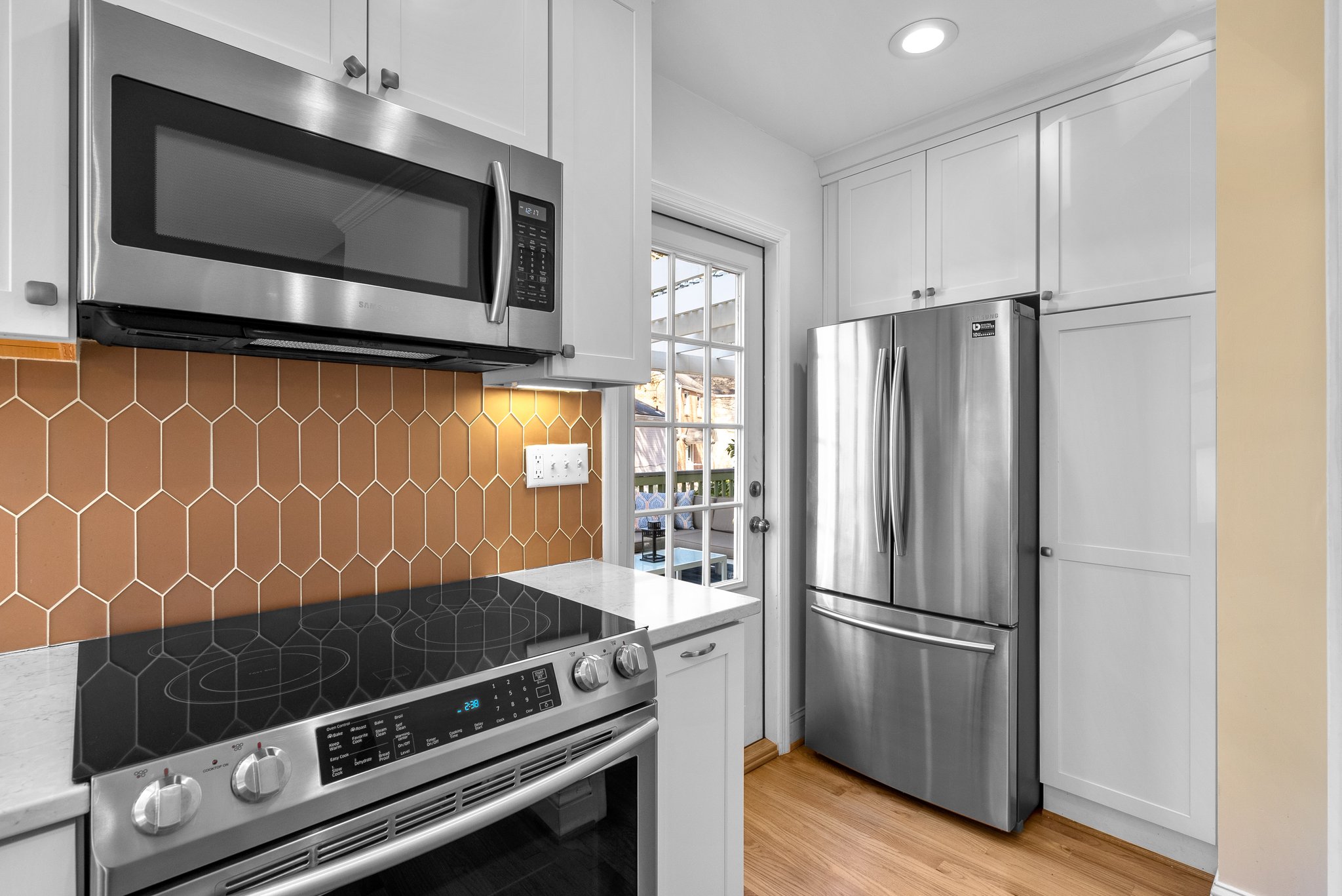 15. 10207 Cherry Tree Ln.jpg