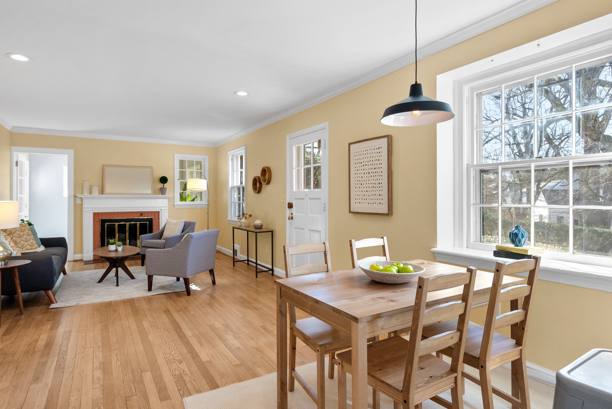 13. 10207 Cherry Tree Ln.jpg