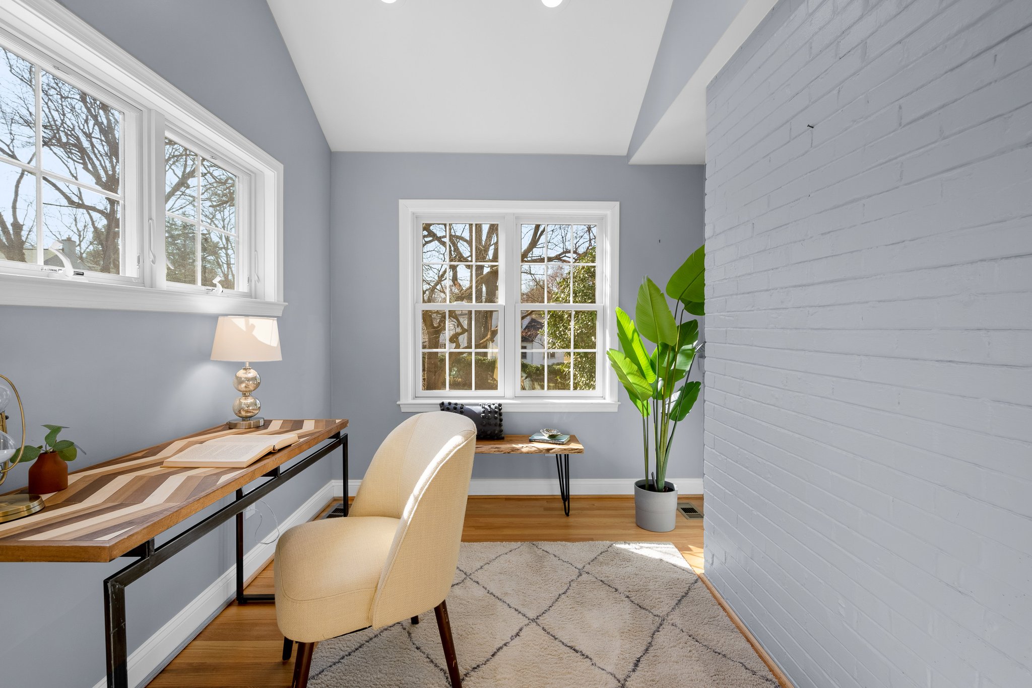 21. 10207 Cherry Tree Ln.jpg