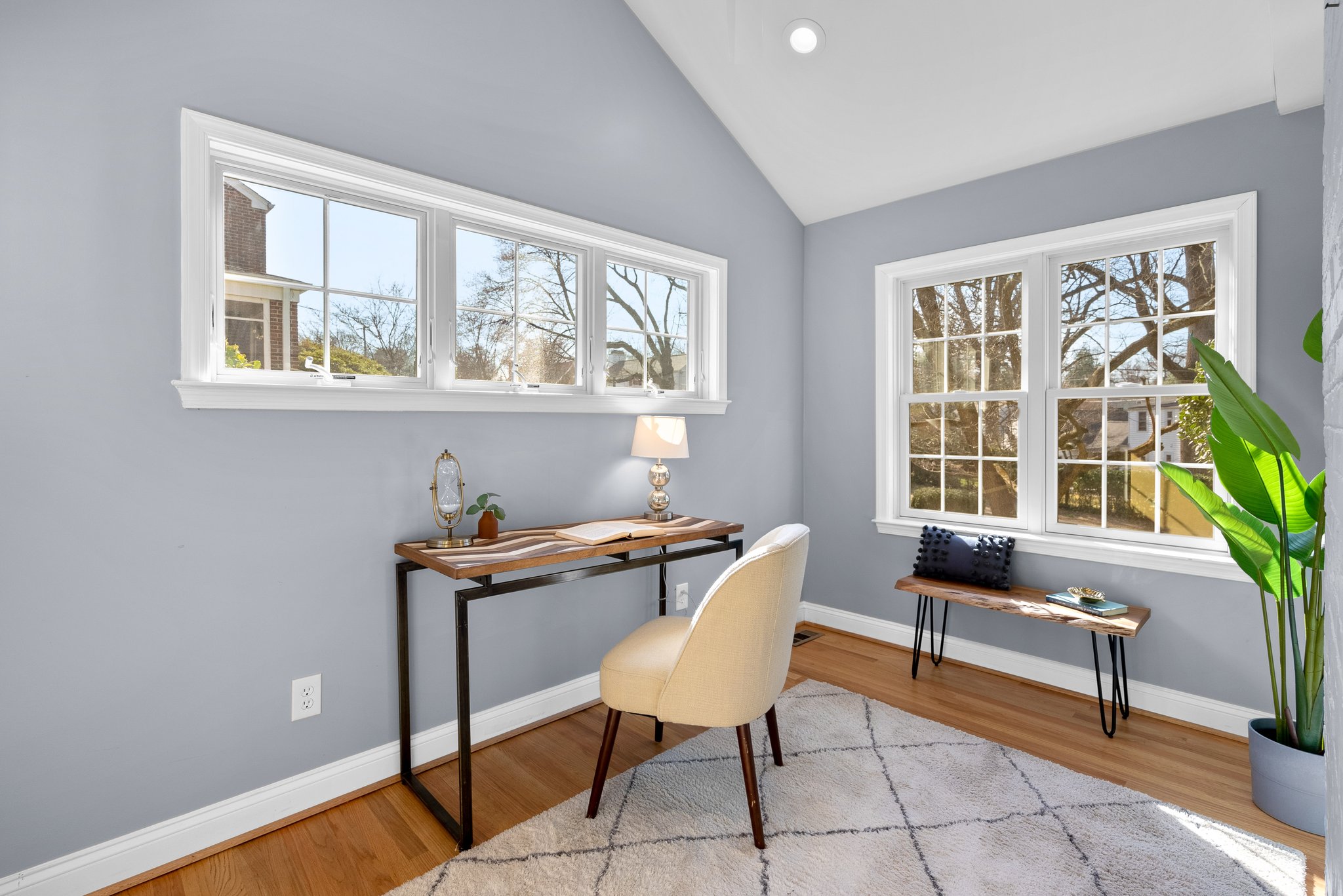 18. 10207 Cherry Tree Ln.jpg