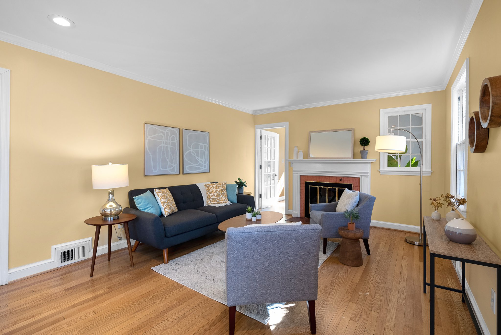 05. 10207 Cherry Tree Ln.jpg