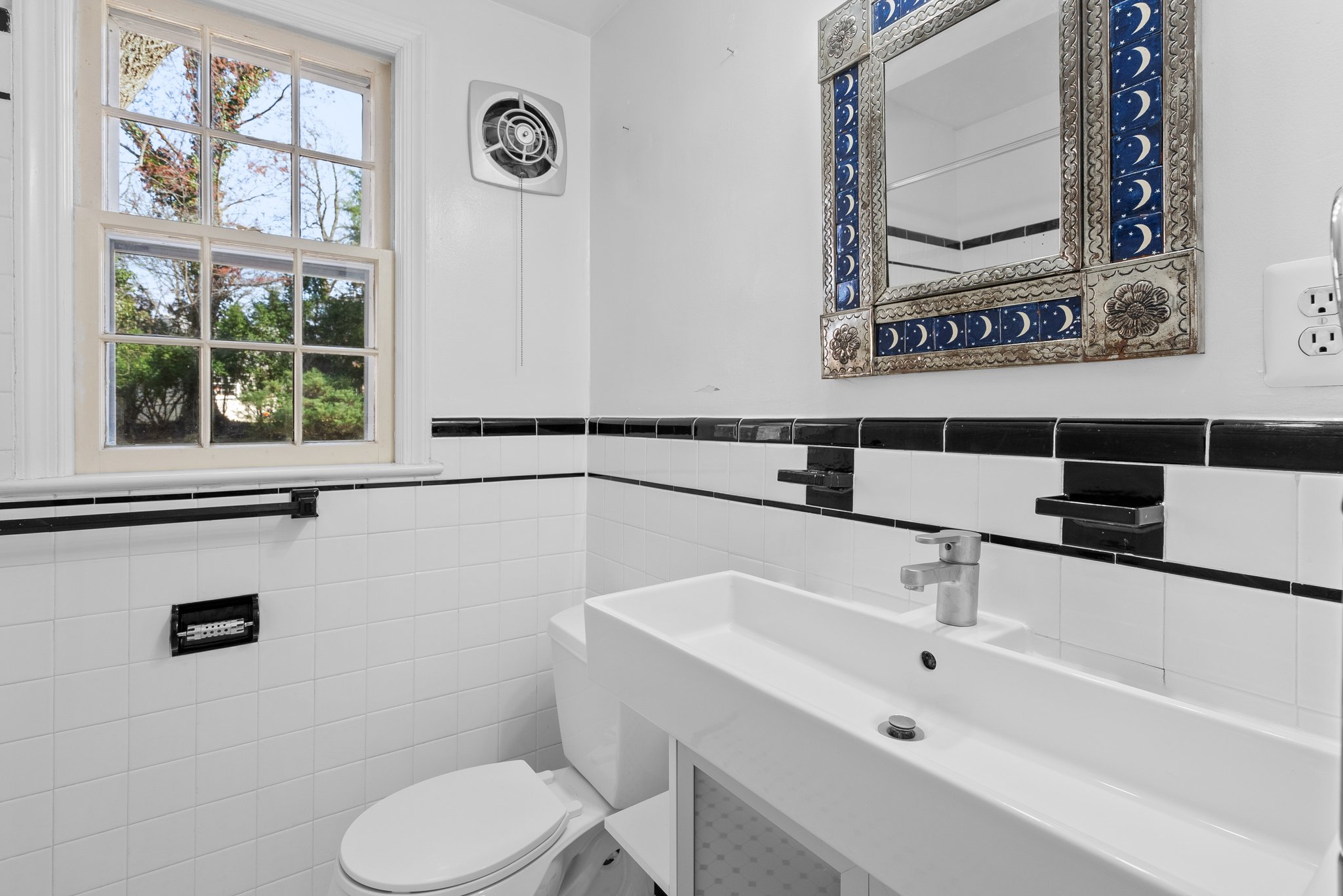 23. 10207 Cherry Tree Ln.jpg