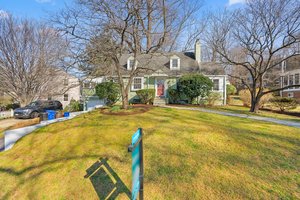 02. 10207 Cherry Tree Ln.jpg