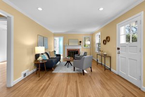 06. 10207 Cherry Tree Ln.jpg