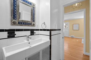 24. 10207 Cherry Tree Ln.jpg