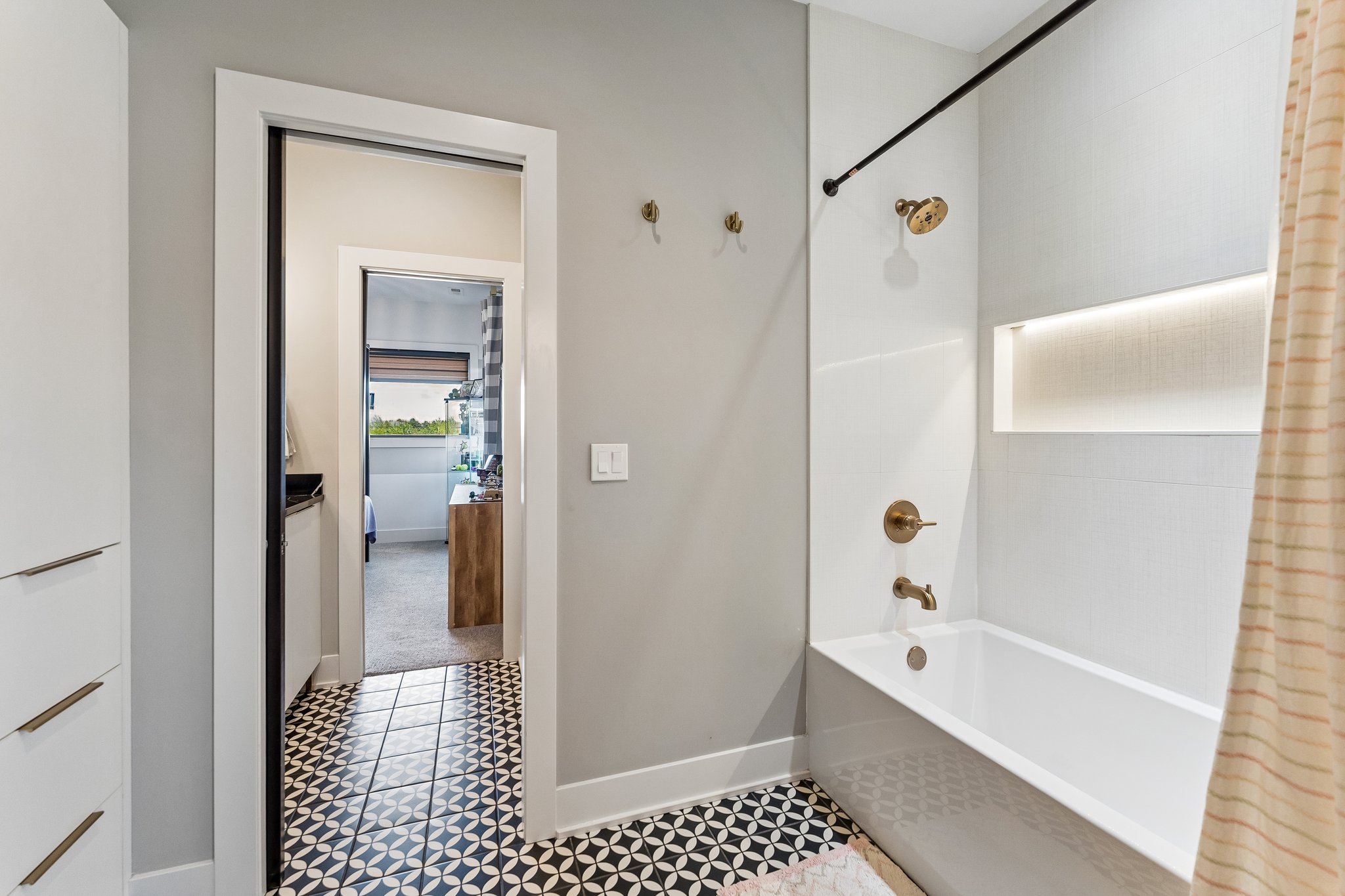  10208 S 183rd Avenue Cir_026.jpg