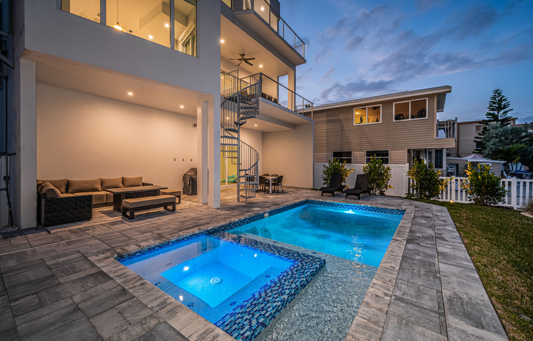 Pool23