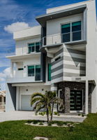 Front Exterior30-2