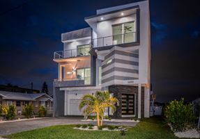 Front Exterior30
