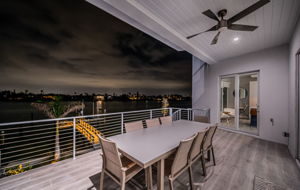 Living Room Balcony20