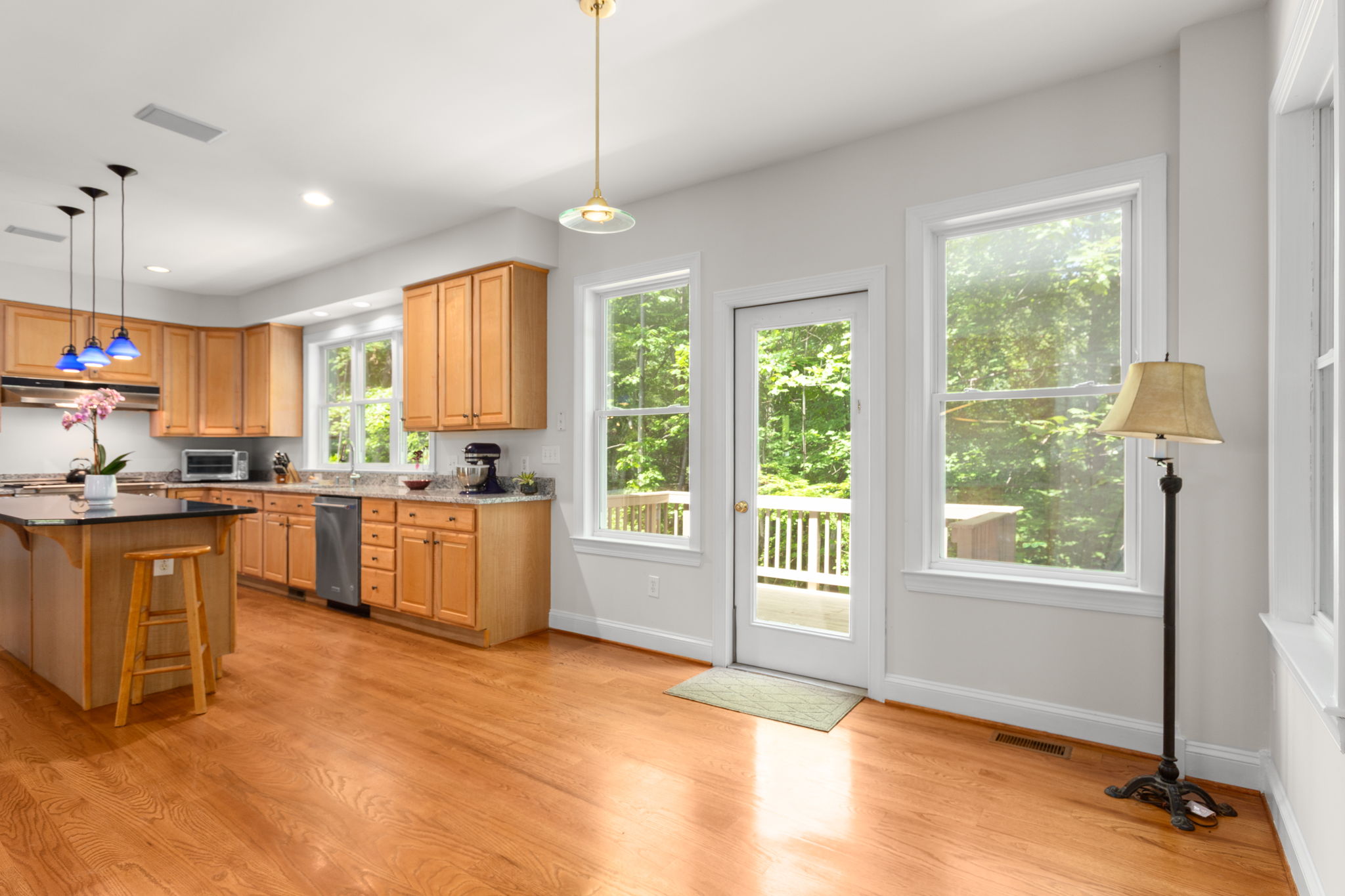 dining space in the kitchen