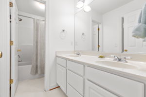 hall full bath