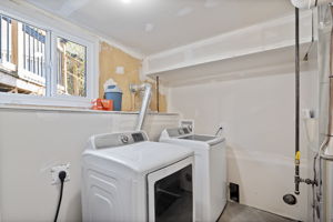  Photo 35