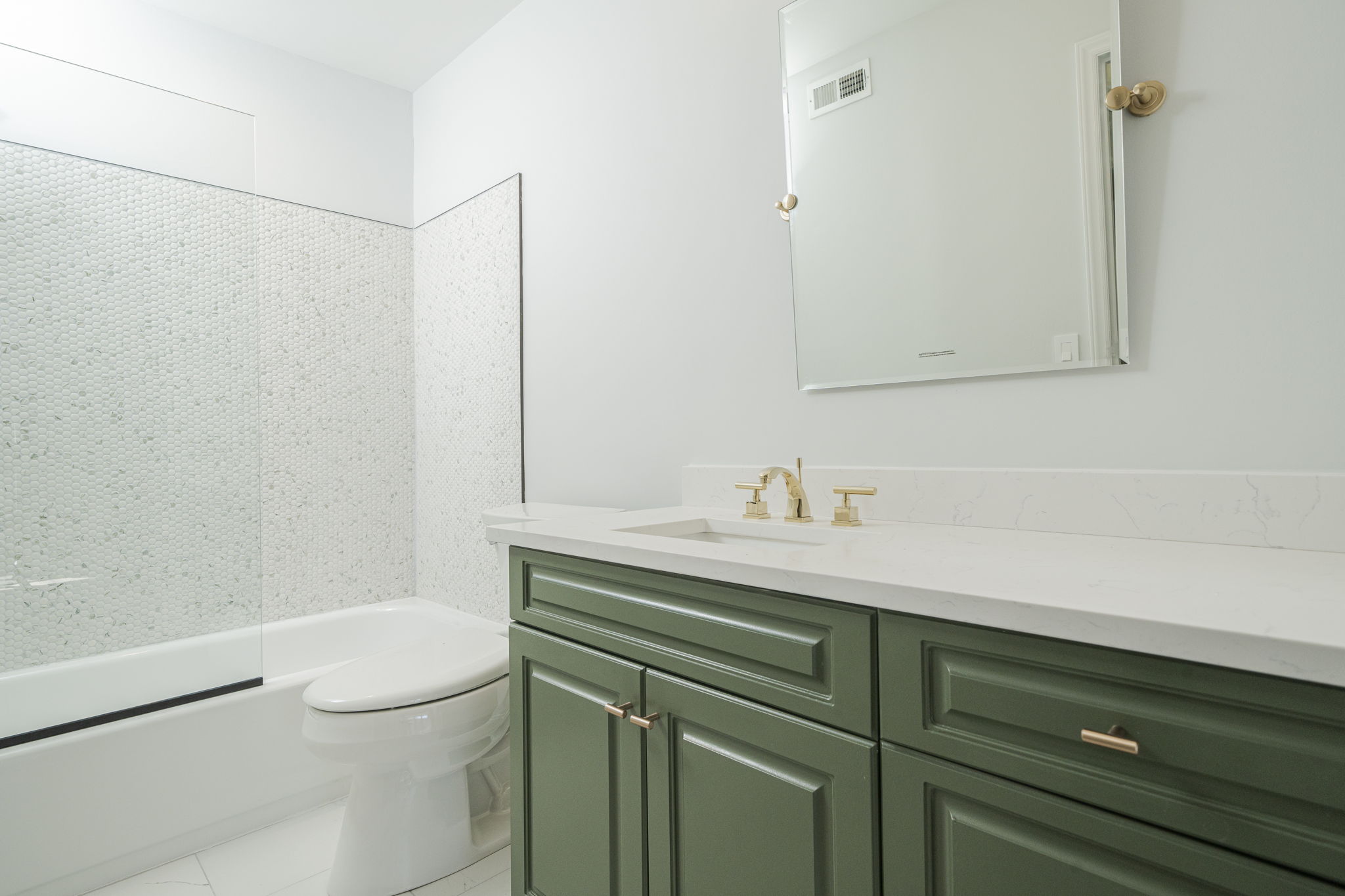 1021 Nicholwood Dr, Raleigh, NC 27605, USA Photo 23