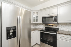 1021 Nicholwood Dr, Raleigh, NC 27605, USA Photo 17