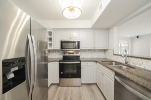 1021 Nicholwood Dr, Raleigh, NC 27605, USA Photo 16