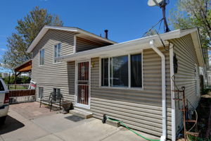  Photo 0