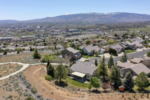 1021 University Pl, Reno, NV 89512, USA Photo 48