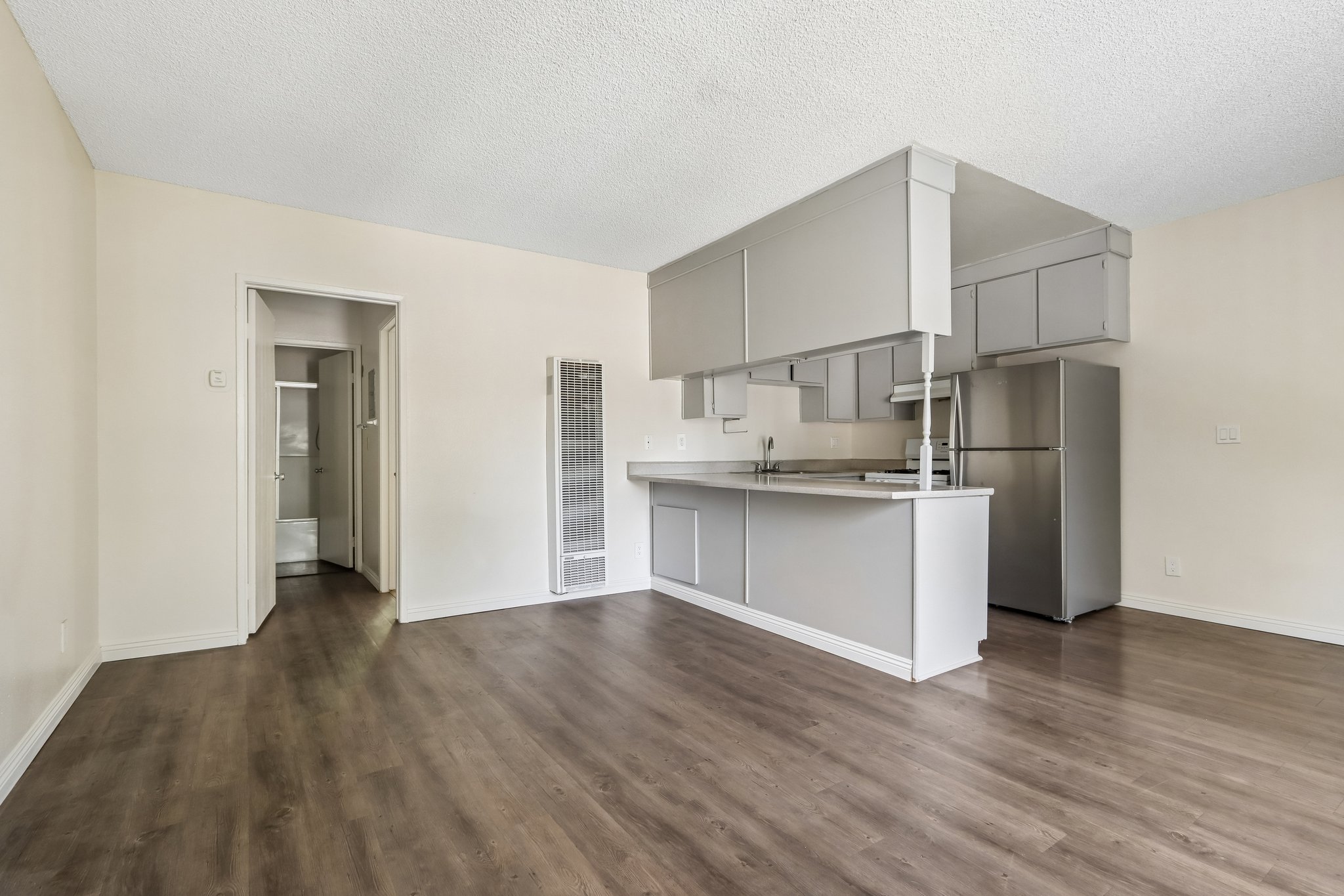 10210 Mountair Ave Unit 302-S2608-002.jpg