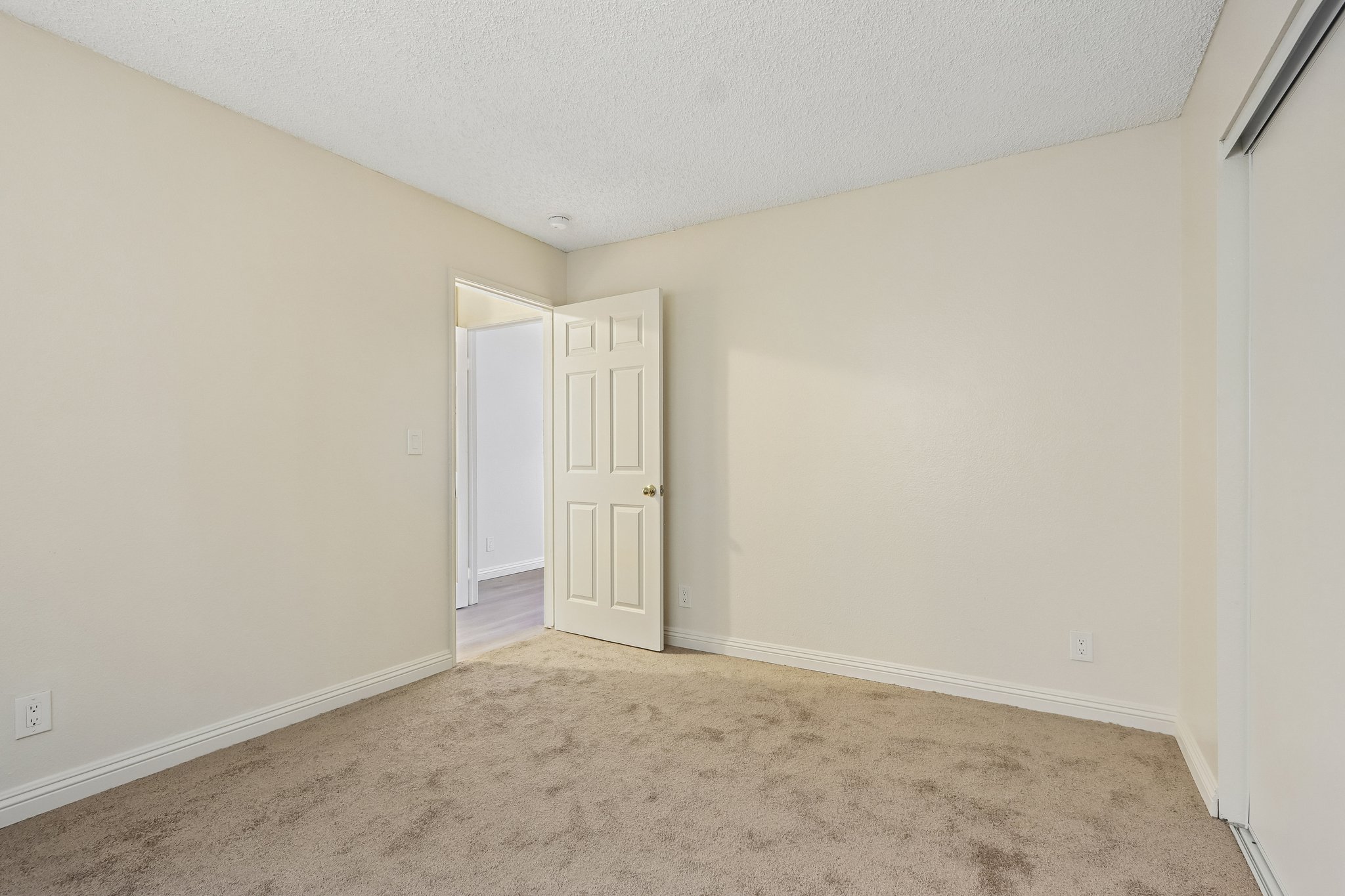 10210 Mountair Ave Unit 203-S2608-009.jpg