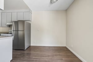 10210 Mountair Ave Unit 302-S2608-006.jpg