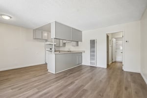 10210 Mountair Ave Unit 203-S2608-004.jpg