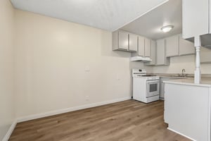 10210 Mountair Ave Unit 203-S2608-006.jpg