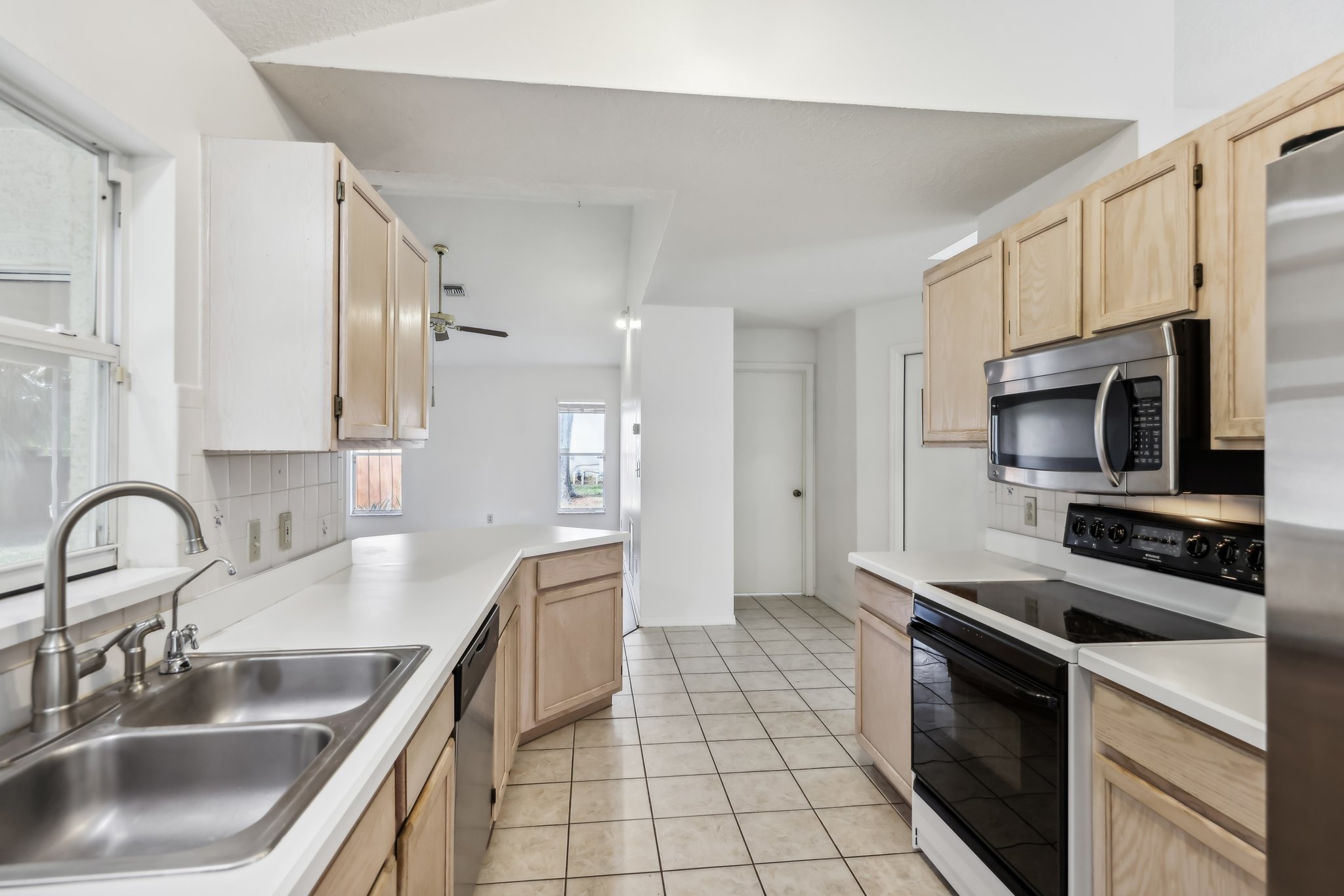 Silver Bluff Dr-29032025-012.jpg