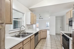 Silver Bluff Dr-29032025-013.jpg