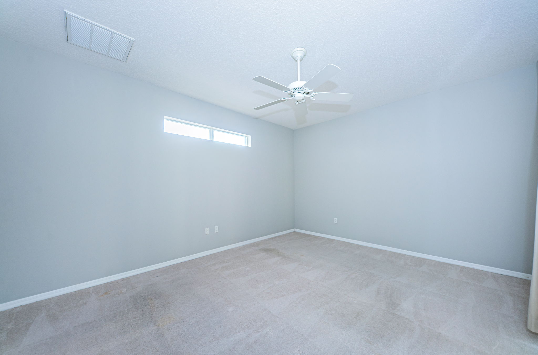 Master Bedroom1a-3