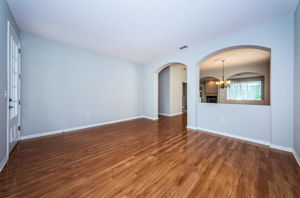 Living Room4-4
