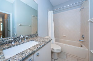 Bathroom2-3