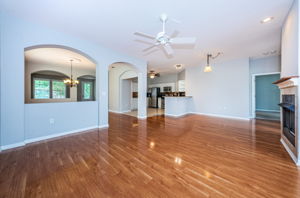 Family Room3-2