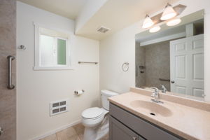 10211SWBankRd,Vashon,WA98070-21