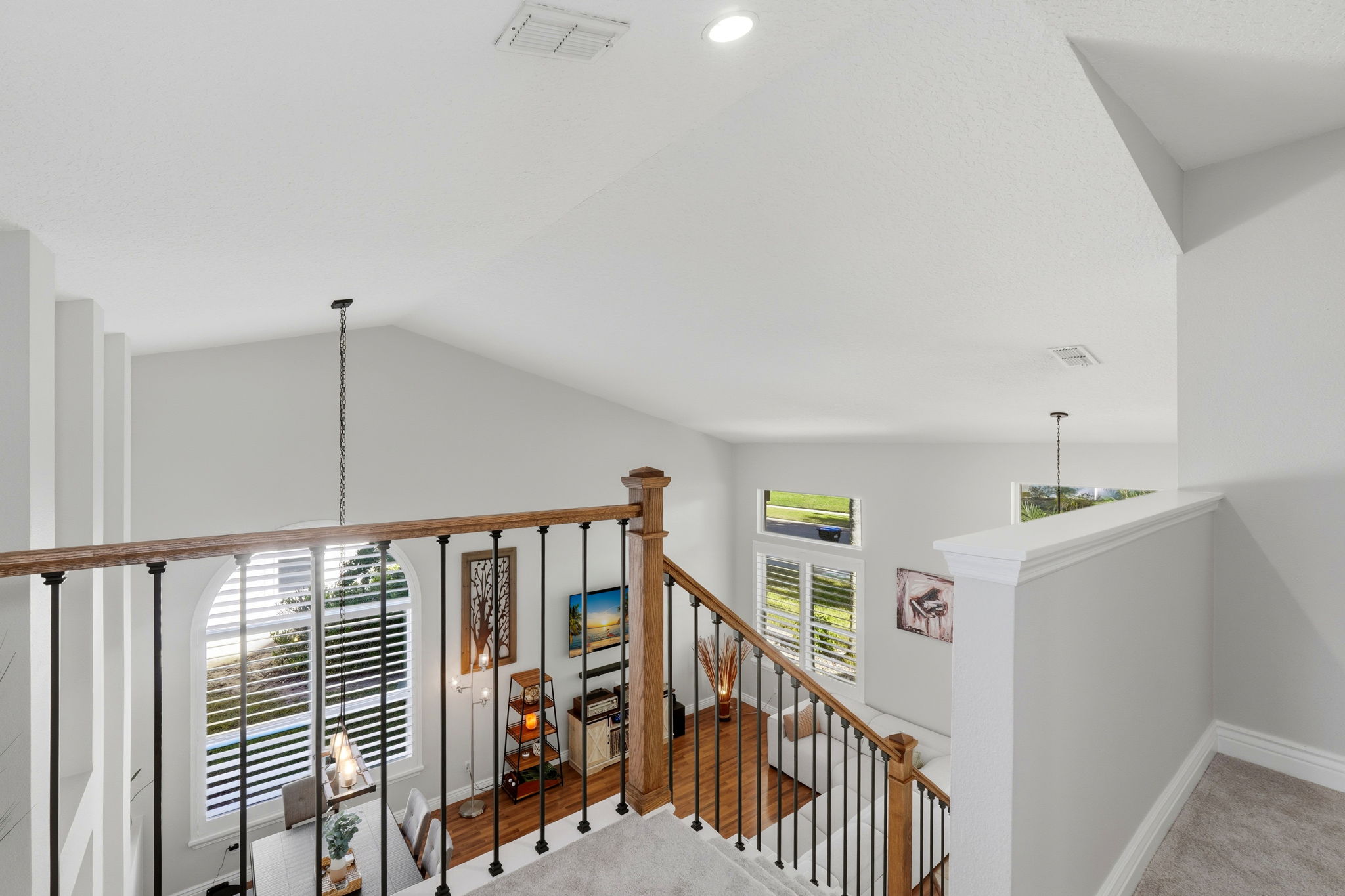 Elegant Open Gallery Staircase