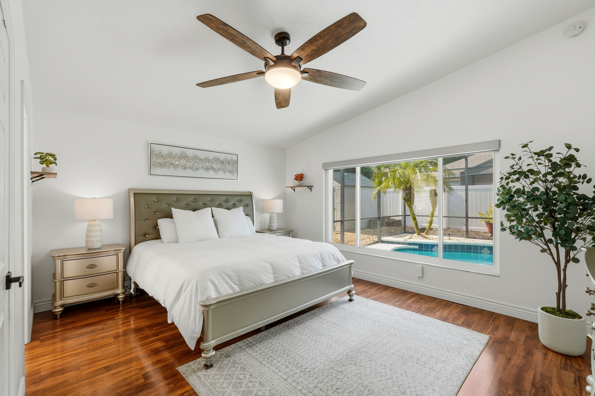 Primary Suite - 1st floor