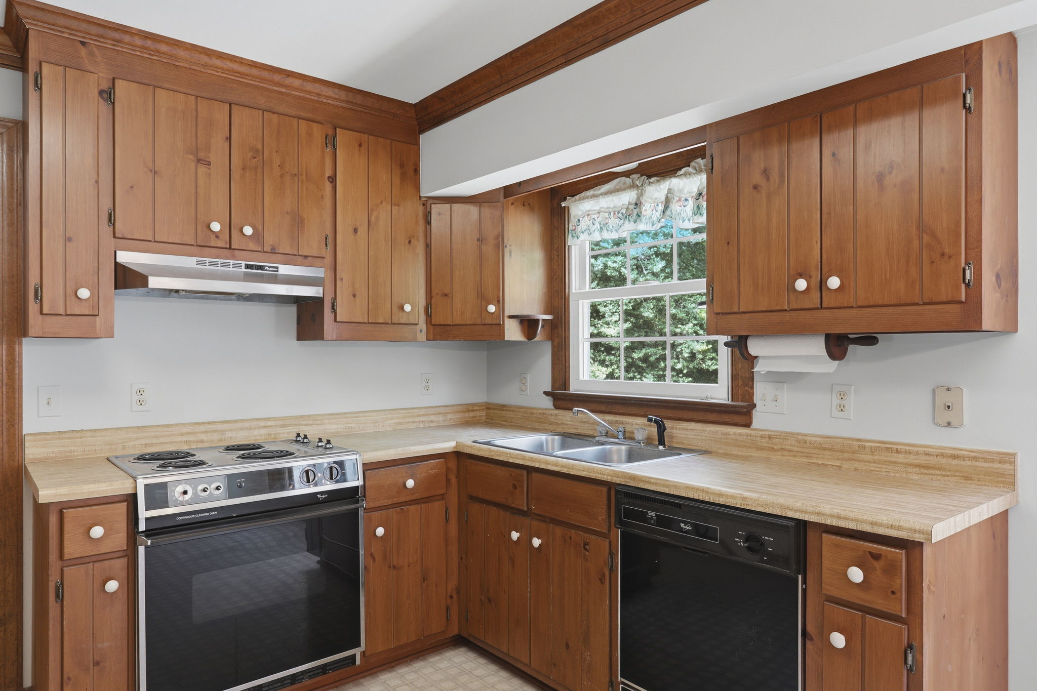 12-Kitchen