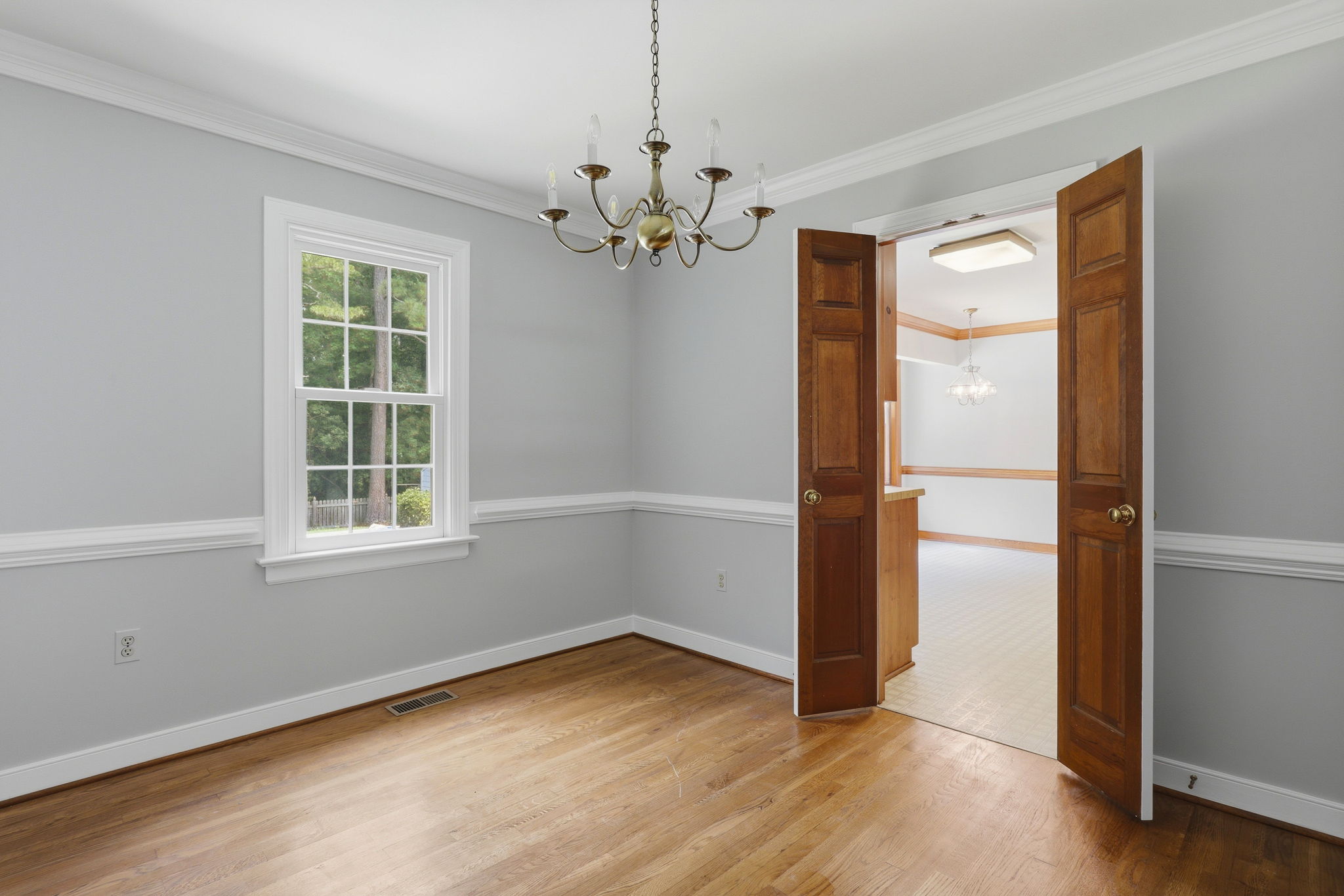 17-Dining Room