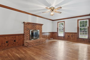 08-Family Room