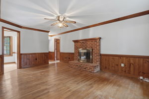 09-Family Room