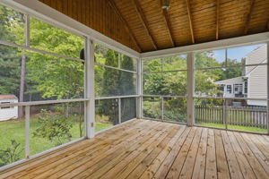 29-Screened Porch