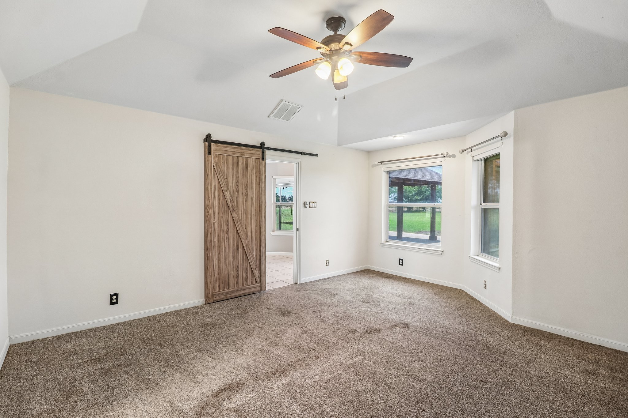 Barbarosa Rd-S2105-018.jpg