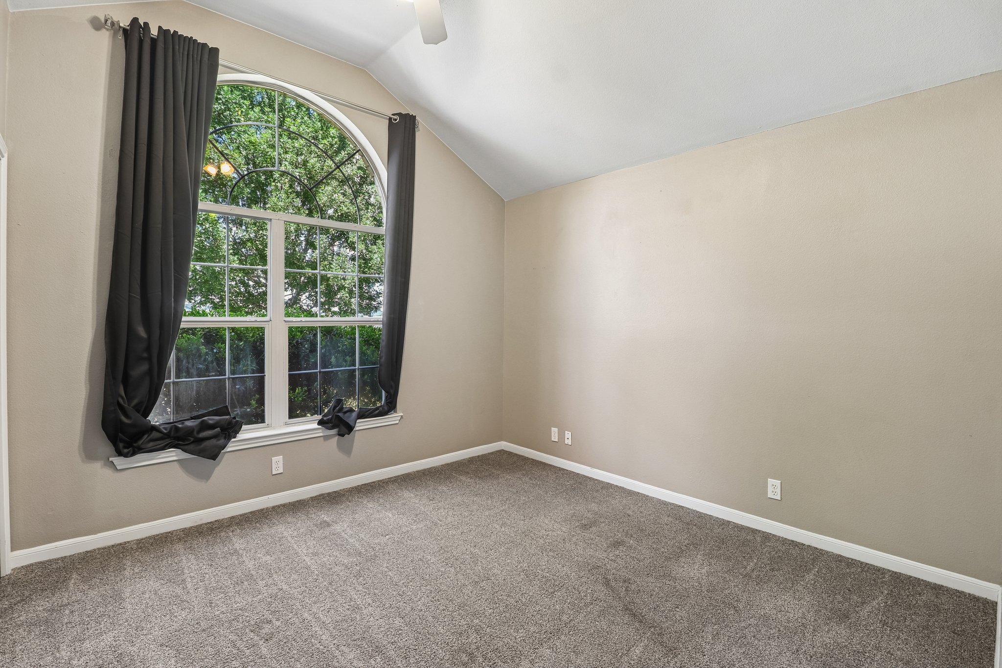 Barbarosa Rd-S2105-022.jpg