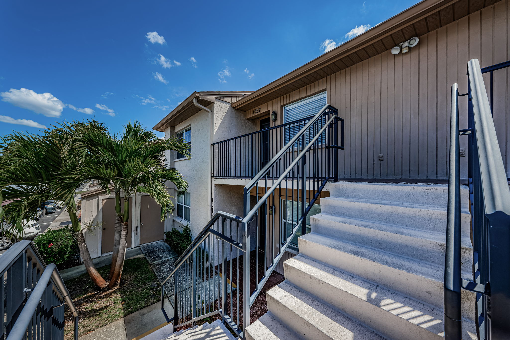 Front Exterior 4