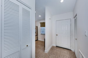 Foyer 1