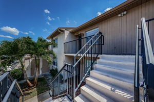 Front Exterior 4