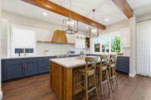 014_F8_1022 Clintonia Ave